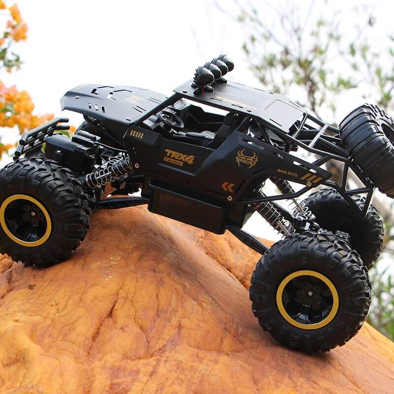 RC High-Performance 4WD RC Car with LED Lights & 2.4G Control System - ToylandEU