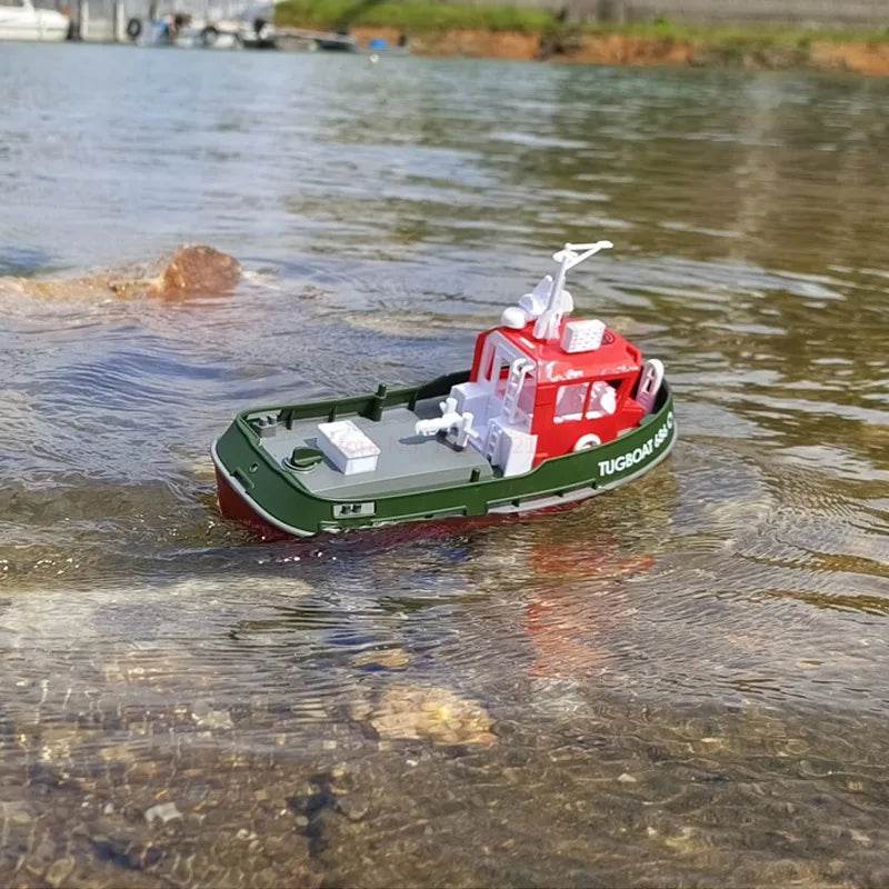 RC High-Power 1:72 Dual Motor Remote Control Tugboat 686 - 2.4GHz RC Fun - ToylandEU