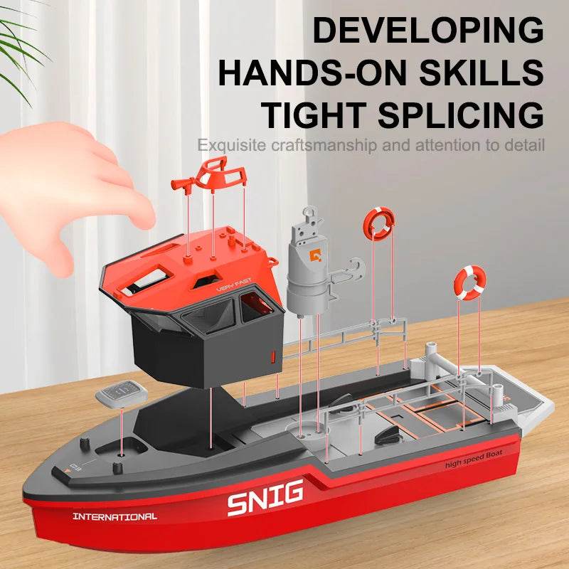 RC High-Speed 2.4G Wireless RC Rescue Tugboat 694 - Remote Control Captain Ship for Kids - ToylandEU