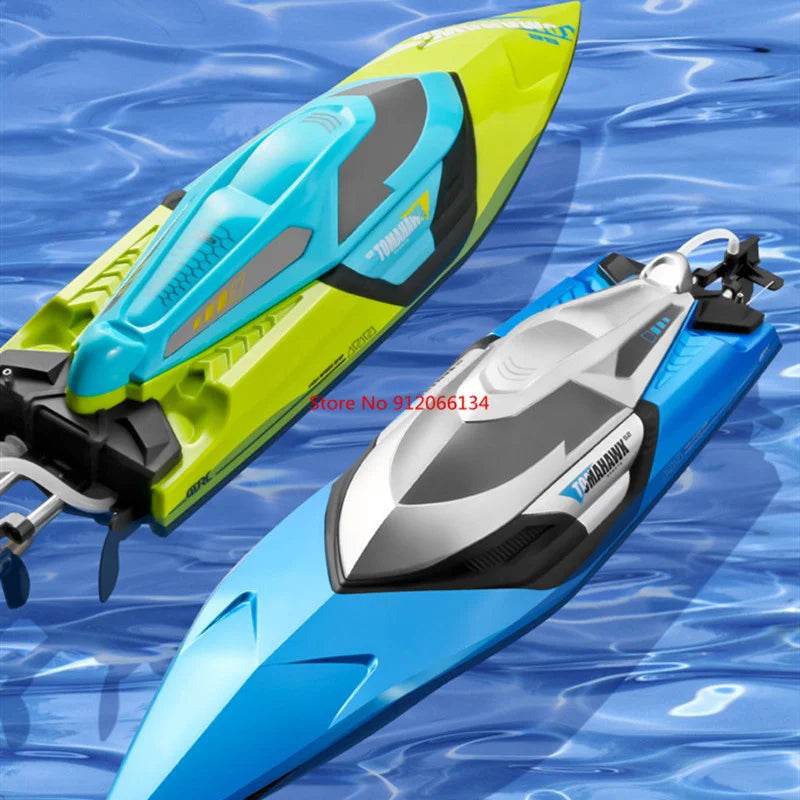 RC High-Speed 70KM/H RC Racing Boat - Double-Layer Waterproof Remote Control Yacht with Capsize Reset & Water Cooling System, 50CM Oversized Design - ToylandEU