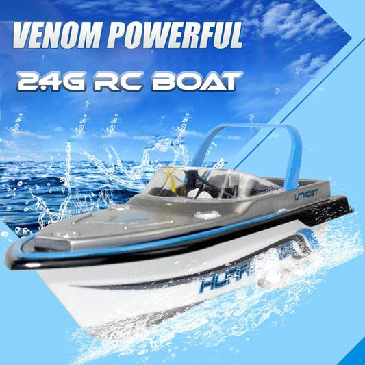 RC High-Speed Dual Motor Mini RC Boat with Lights for Kids & Adults - ToylandEU