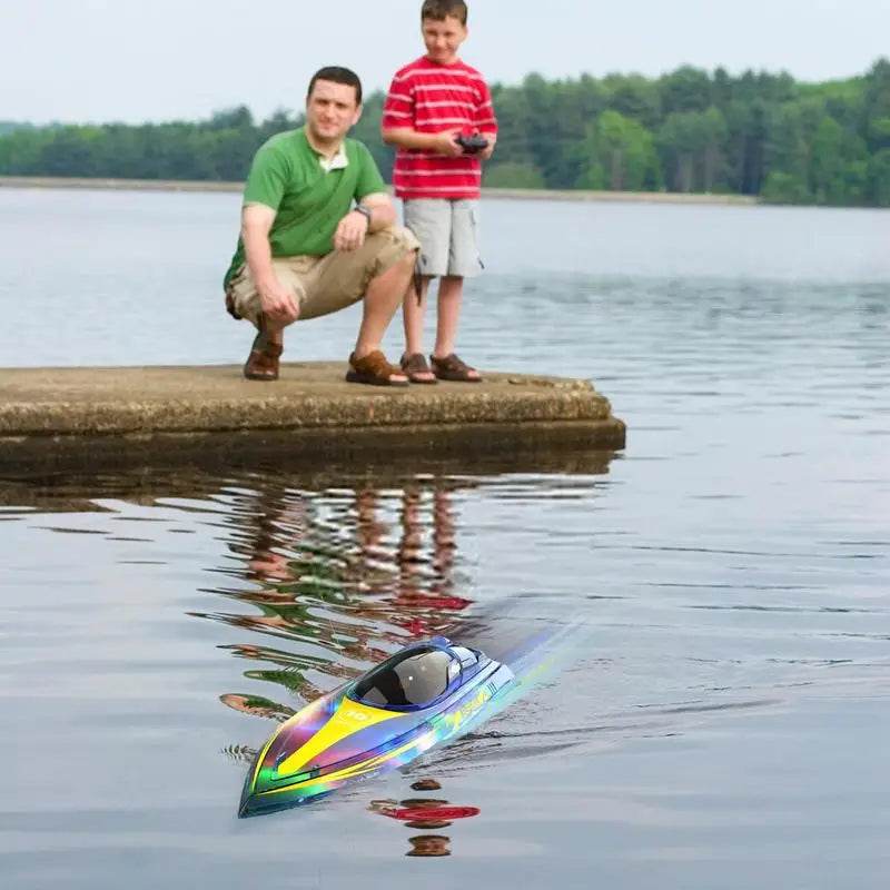 RC High-Speed LED RC Boats - Multiplayer Rechargeable Remote Control Ships - ToylandEU