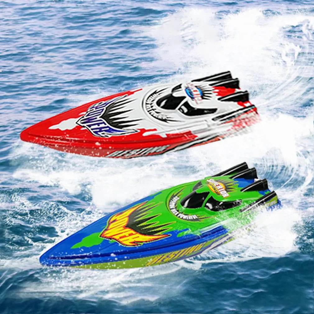 RC High-Speed Twin Motor RC Racing Boat for Kids - Thrilling Water Fun! - ToylandEU