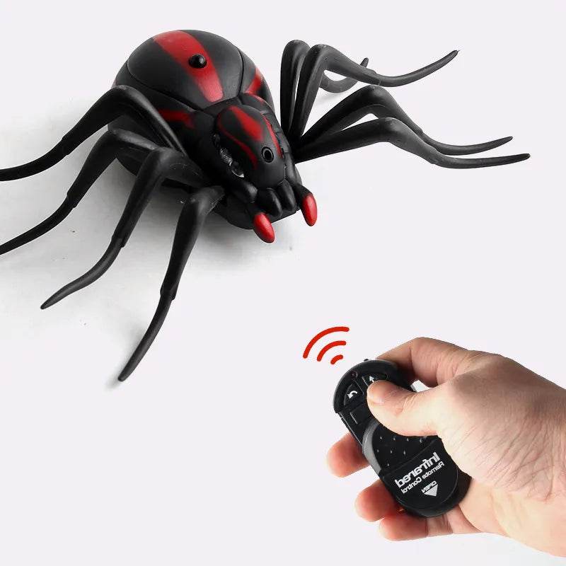 RC Infrared Remote-Controlled Creepy Crawly Insect Prank Toy for Thrills - ToylandEU