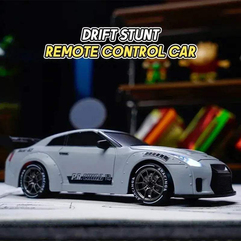 RC Mini Car Drift Model 20KmH Indoor Remote Light Set - ToylandEU