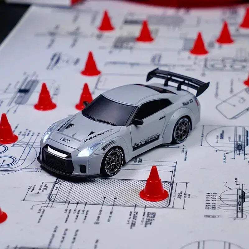 RC Mini Car Drift Model 20KmH Indoor Remote Light Set - ToylandEU