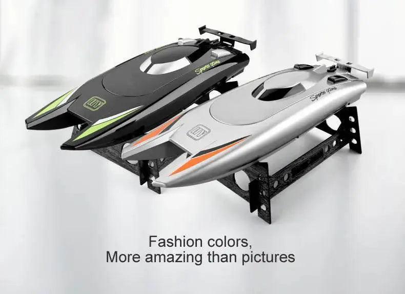  RC High-Speed 2.4G Waterproof RC Racing Boat with Dual Motors - Professional Remote Control Speedboat 805 Gifts for Boys -  ToylandEU™