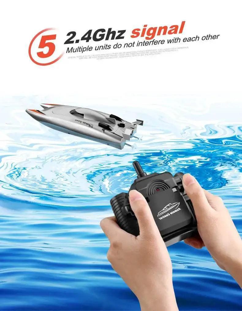  RC High-Speed 2.4G Waterproof RC Racing Boat with Dual Motors - Professional Remote Control Speedboat 805 Gifts for Boys -  ToylandEU™