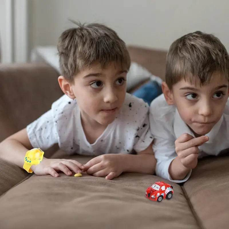 RC Racing Car Watch with Remote Control - Fun USB-Charging Toy for All Ages - ToylandEU