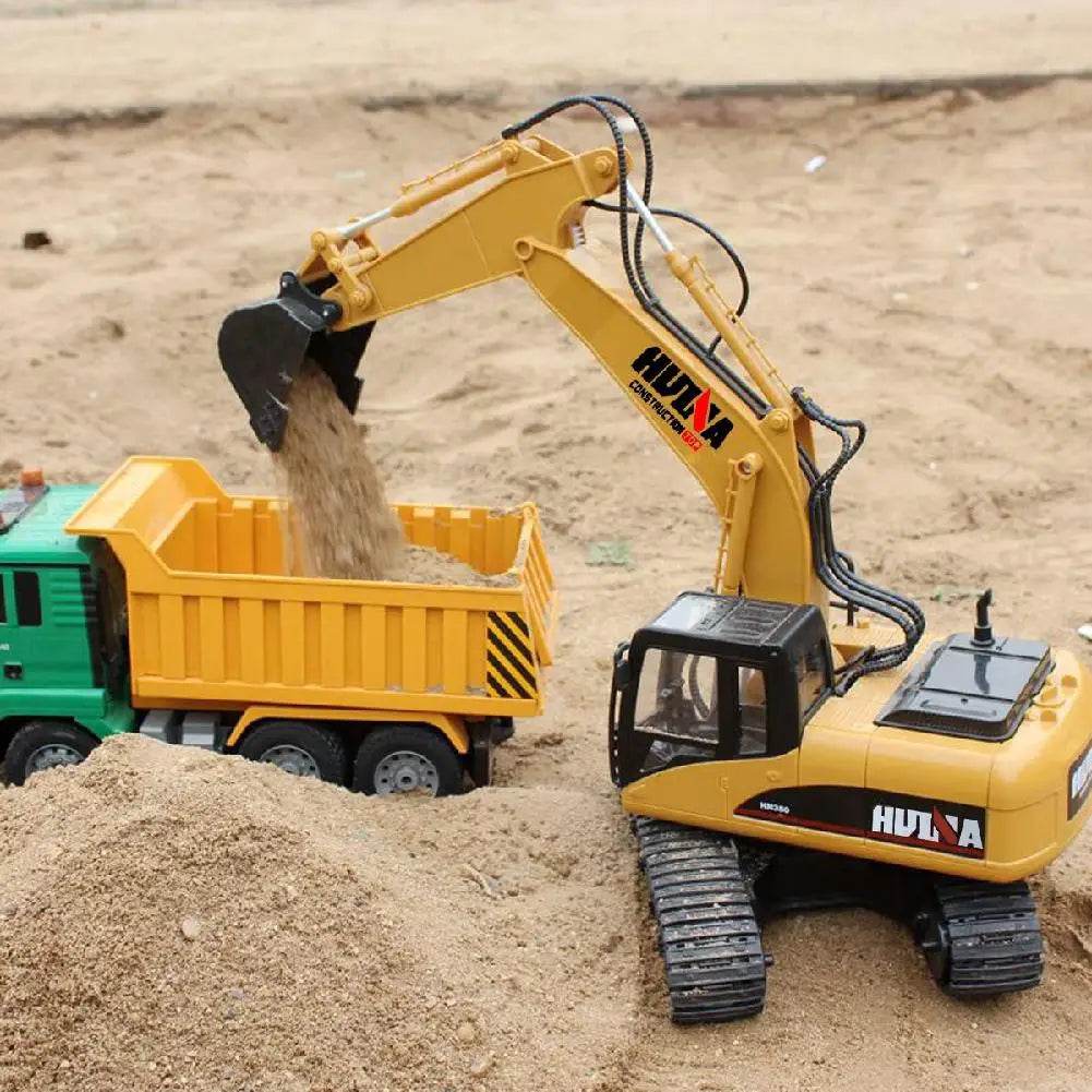 RC Remote Control 1:14 Yellow Excavator with 15 Channels & Rechargeable Battery - ToylandEU