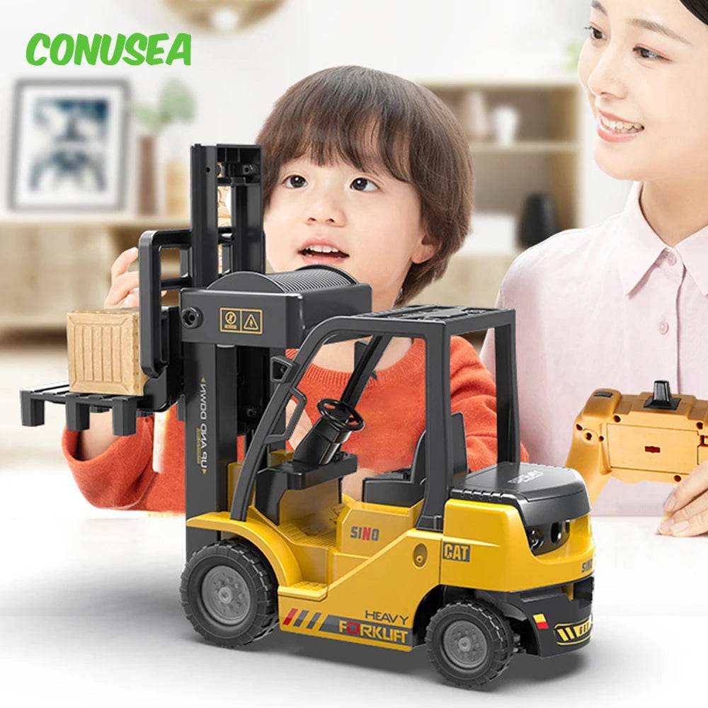 RC Remote Control Engineering Truck with Crane & Forklift - 1:24 Scale - ToylandEU