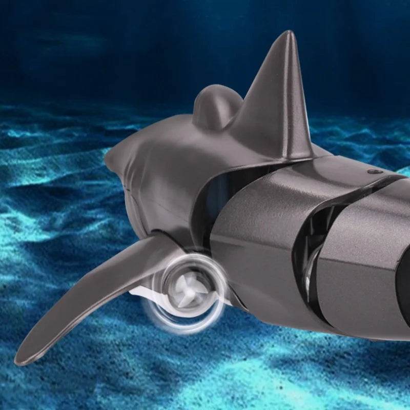 RC Remote Control Swimming Shark Boat Toy with LED Lights - Waterproof Model for Boys' Birthday Gifts - ToylandEU