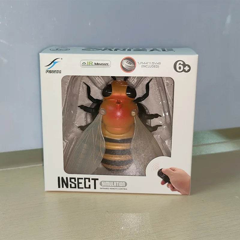 RC Remote-Controlled Electric Spider & Cockroach Prank Gift Toy - ToylandEU