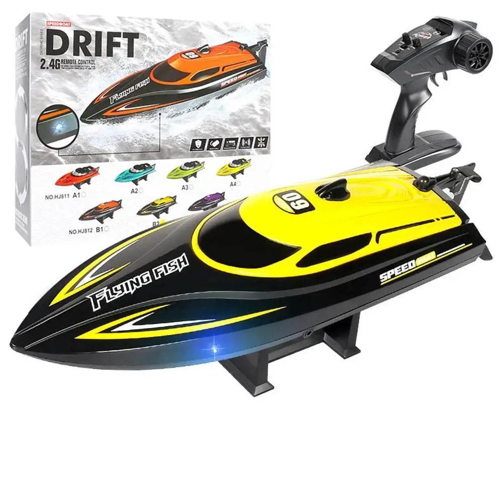  RC High-Speed HXJRC HJ812 Remote Control Speedboat with LED Lights - 25km/h Electric Racing Model for Lakes and Pools -  ToylandEU™