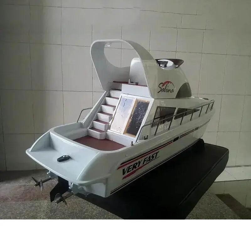  RC High-Speed Luxury Remote Control Yacht Model 3867 -  Outdoor Speedboat Gift for Kids -  ToylandEU™