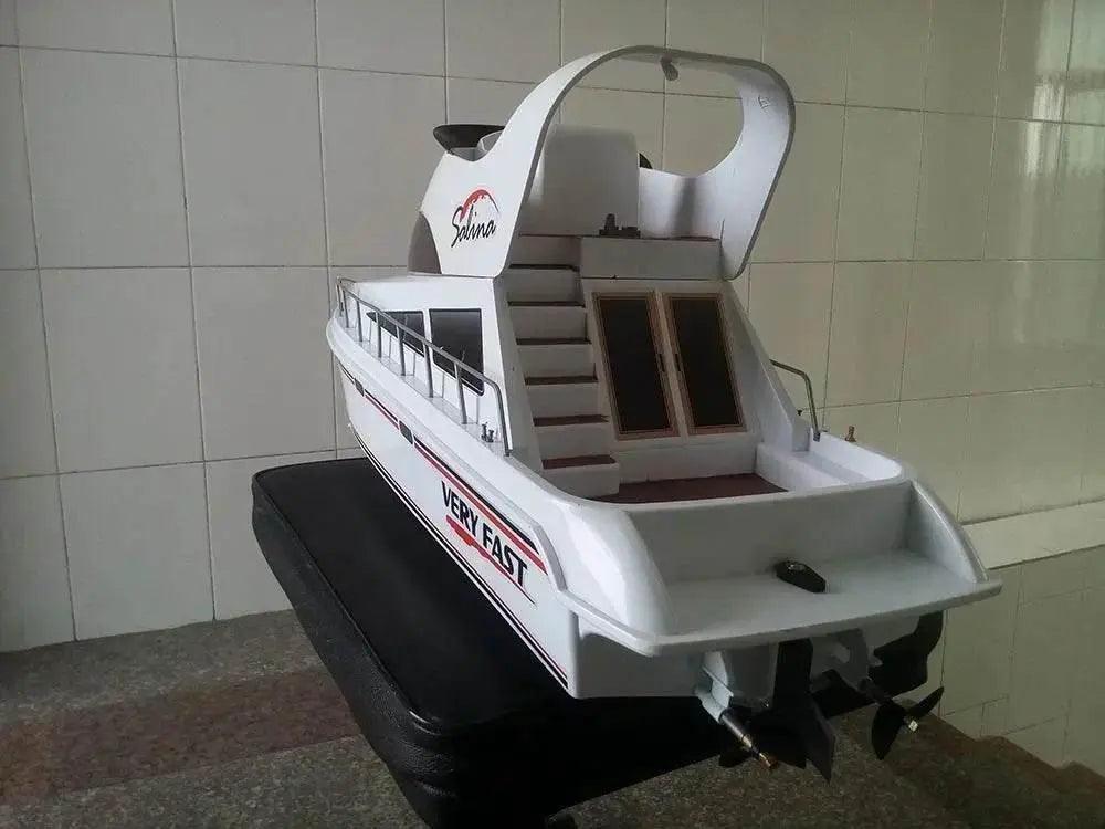  RC High-Speed Luxury Remote Control Yacht Model 3867 -  Outdoor Speedboat Gift for Kids -  ToylandEU™