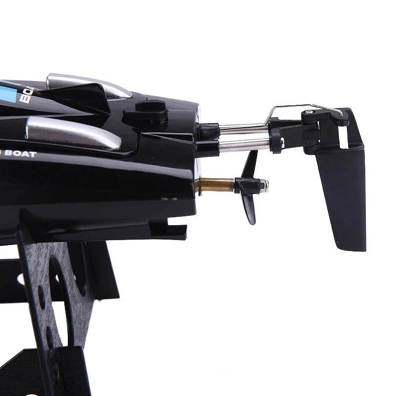 RC Ultimate Waterproof RC Racing Boat - 25KM/H High-Speed Fun! - ToylandEU