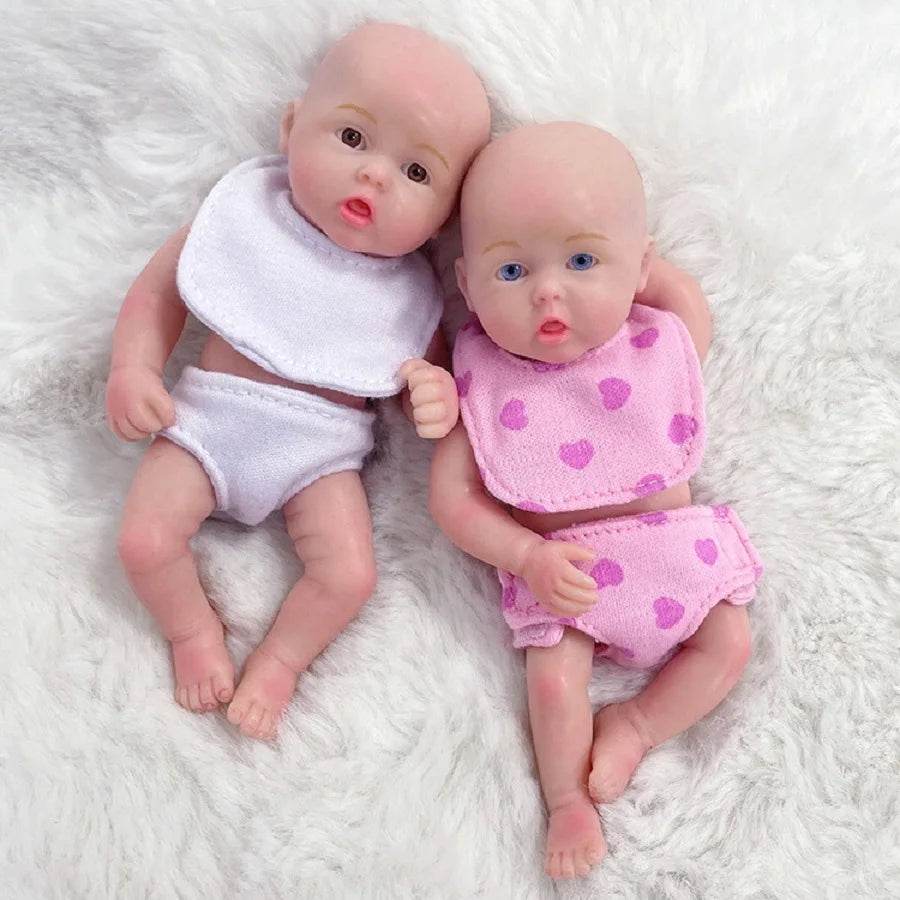 Realistic Platinum Silicone Reborn Doll 6 Inch For Kids - ToylandEU