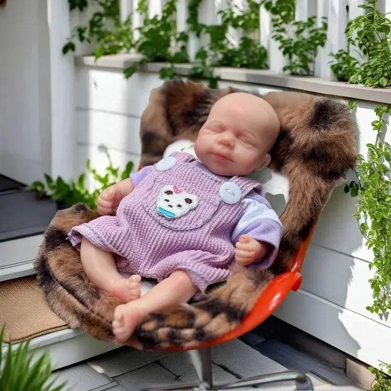 Mini Silicone Reborn Doll 6 Inch Painted Bald Girl Gift -  ToylandEU™