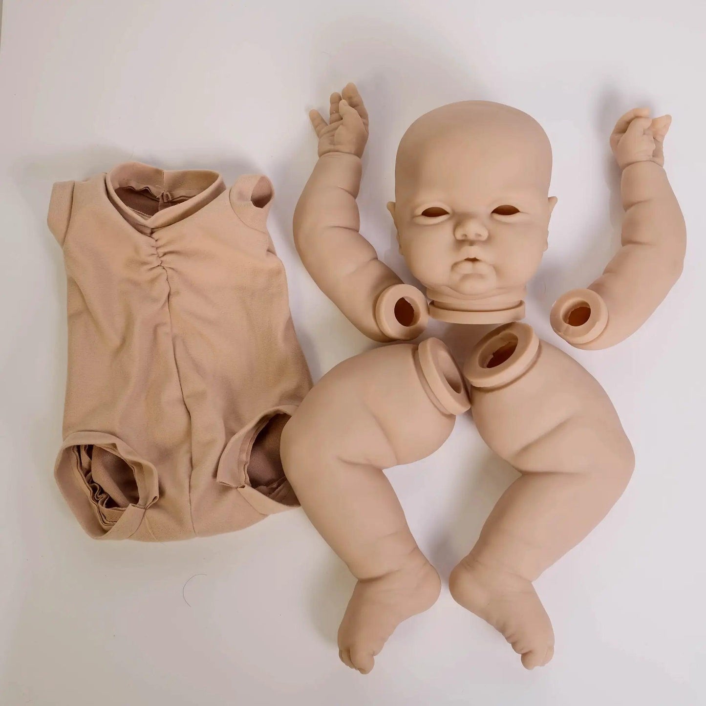  24 Inch Reborn Doll Kit With Premium Soft Cloth Body -  ToylandEU™