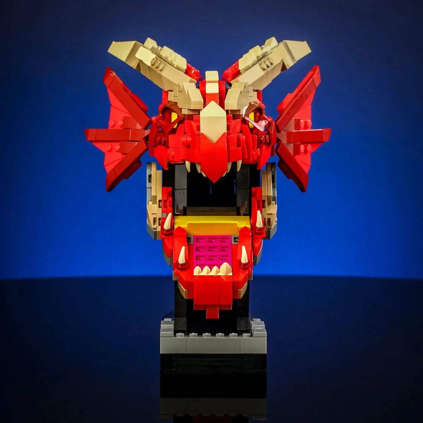 Dragon Dice Tower With LEGO Buildable Display Showpiece - ToylandEU