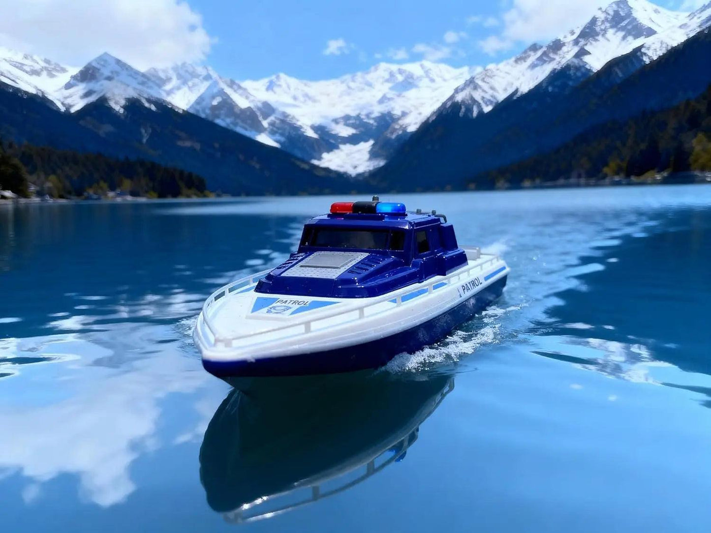  Remote Control Boat | 4CH 15km/h Top Speed | Toylandeu™ 