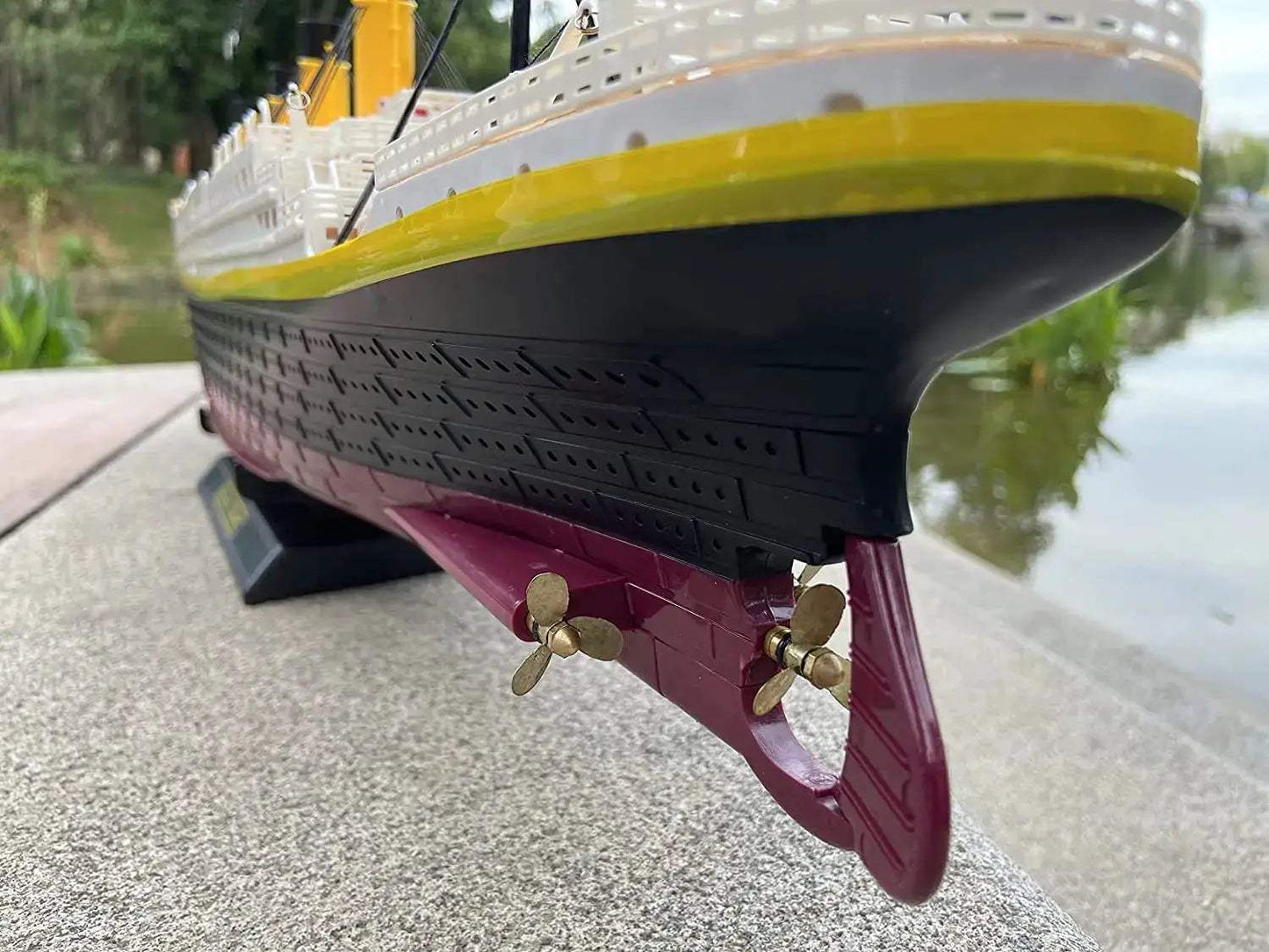  Remote Control Boat 81cm Triple Propellers -  ToylandEU™