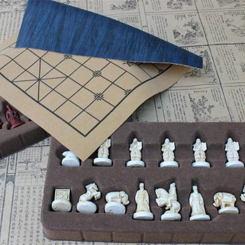 Retro Chinese Chess Set With Premium Durable Resin Pieces - ToylandEU
