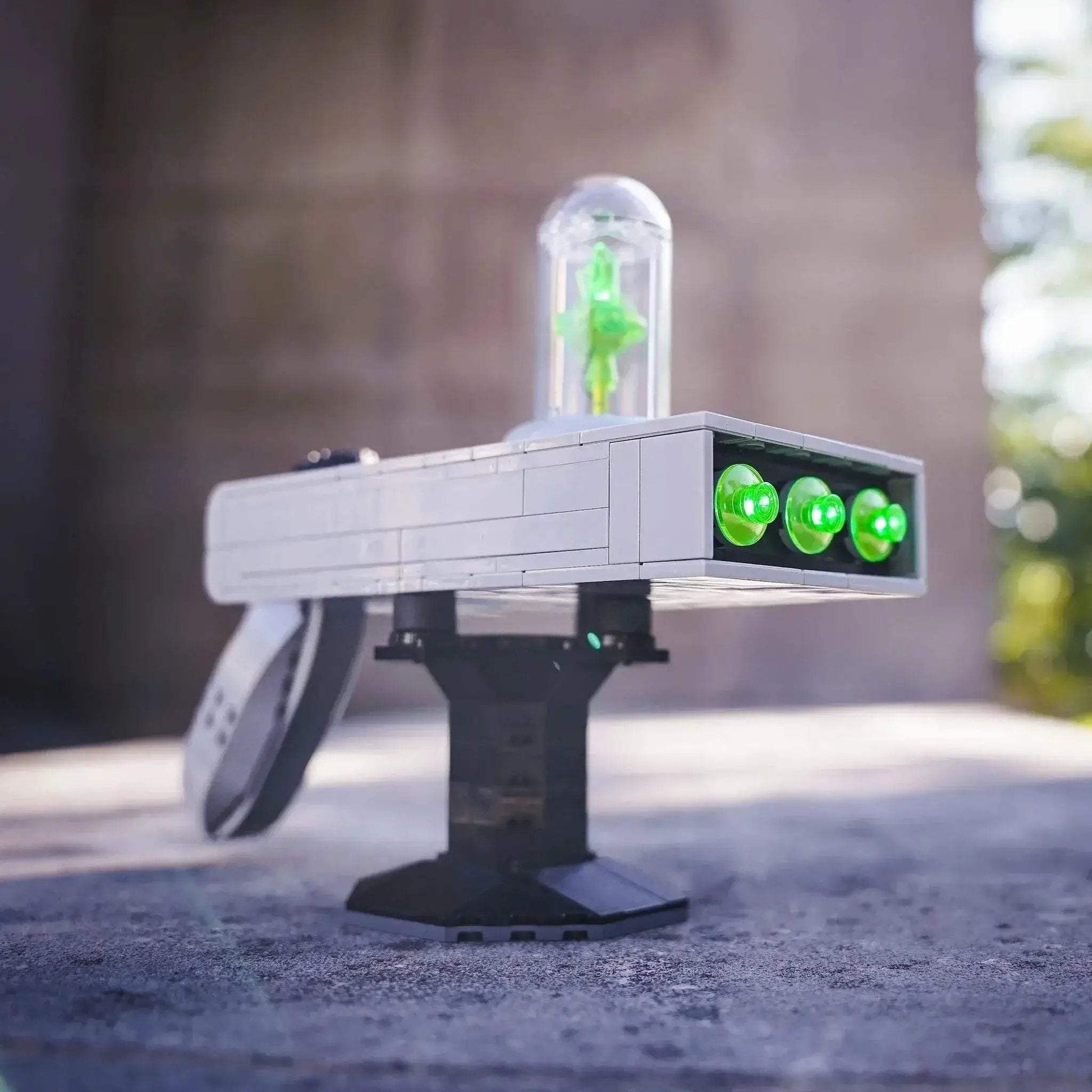 Life Sized Portal Gun LEGO Replica With Bright Light Kit - ToylandEU