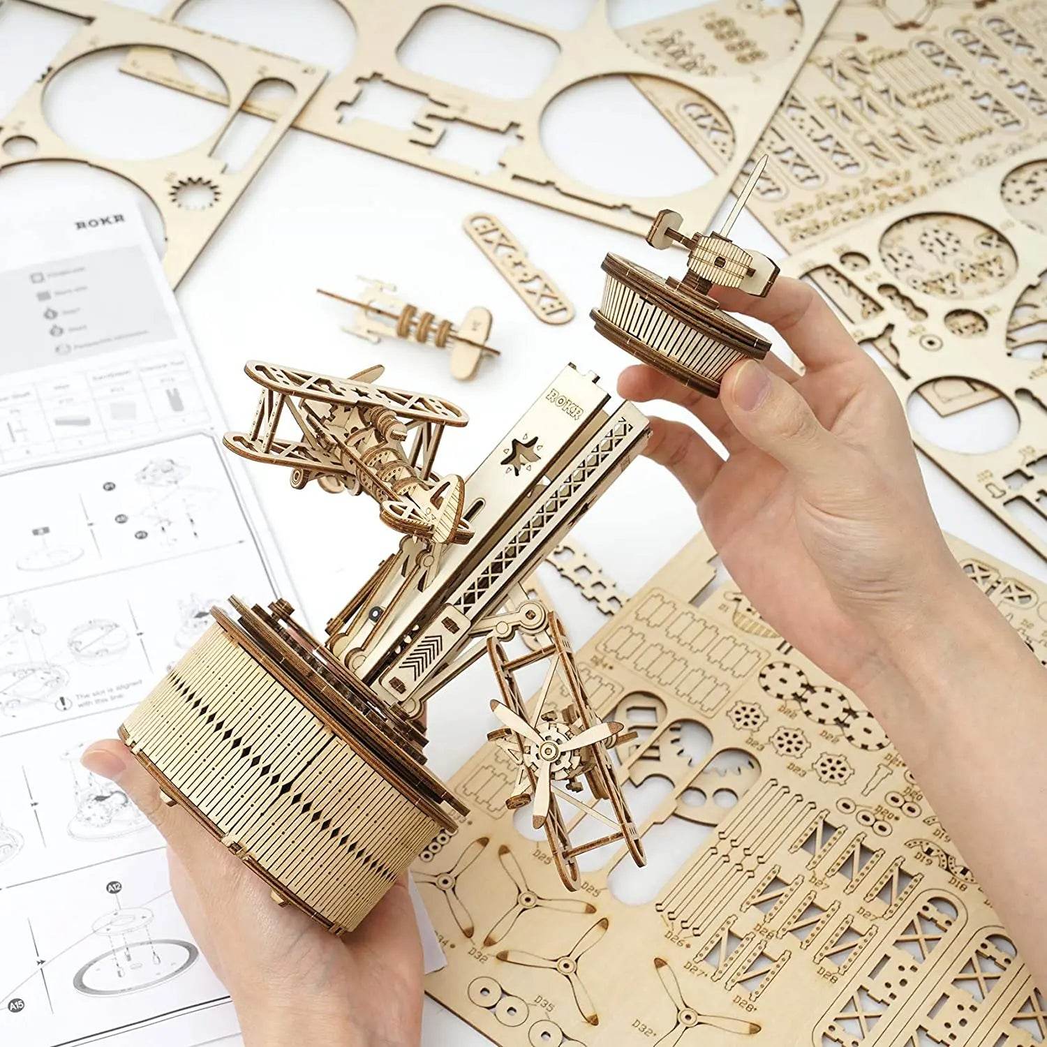 Robotime Rokr 84pcs Rotatable DIY 3D Starry Night Kit 3D Puzzle - ToylandEU