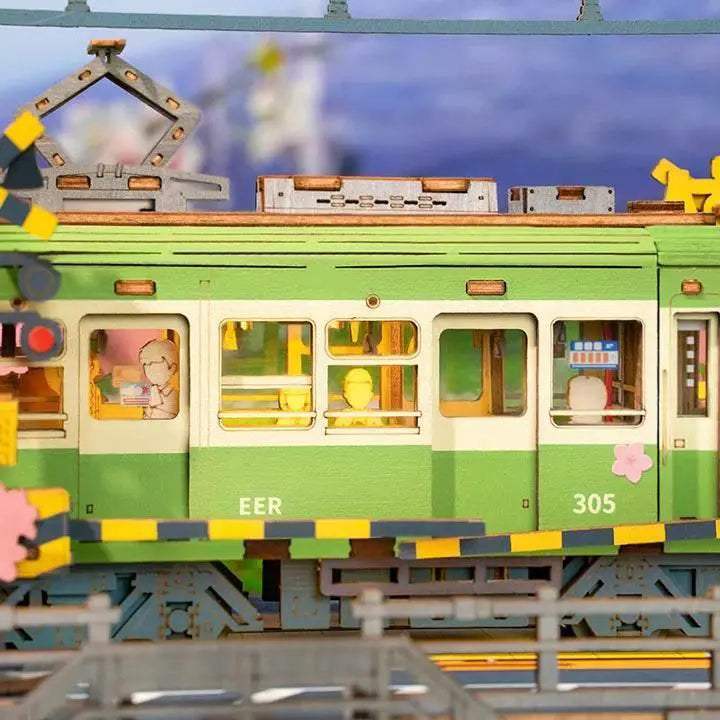  Robotime Rolife Sakura Journey Wooden Puzzle Car Kit -  ToylandEU™