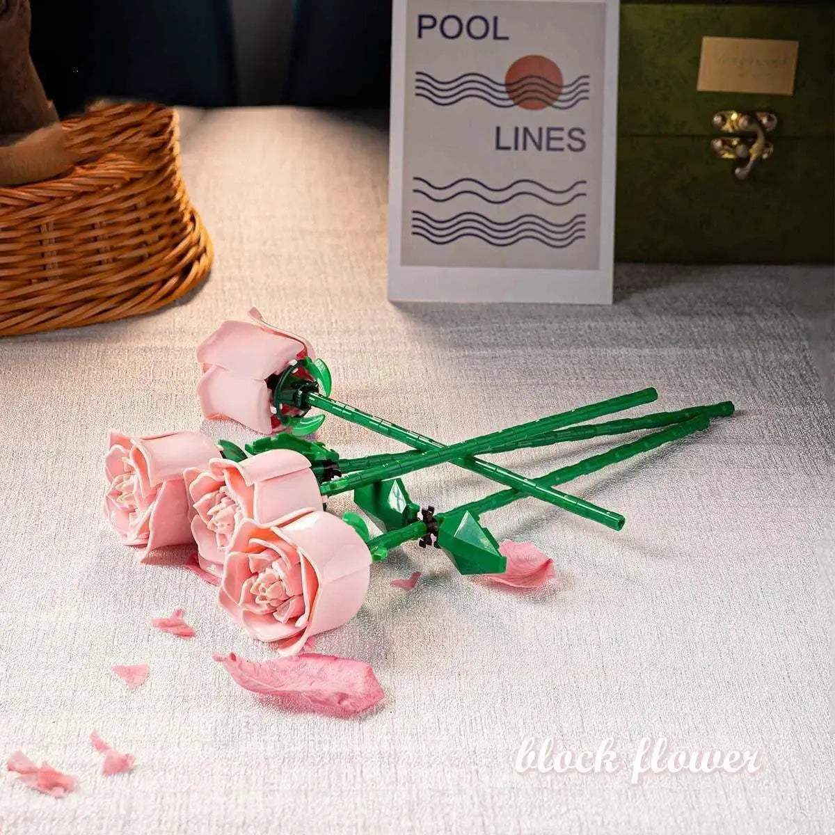 Romantic Rose Flower Bouquet Building Block Eternal Model - ToylandEU