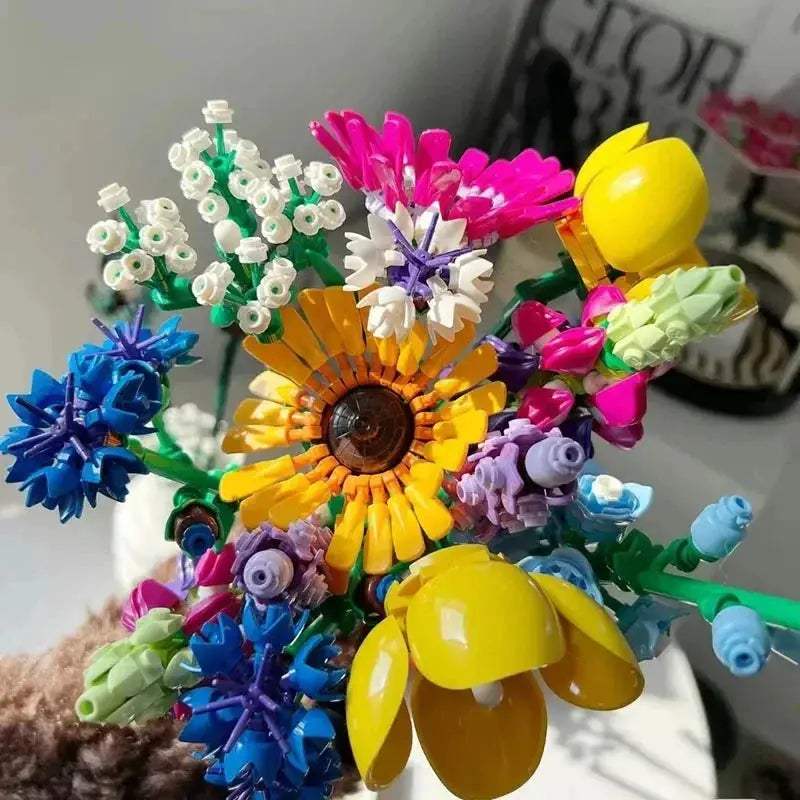 Romantic Wildflower Building Blocks Bouquet 939 Piece Set - ToylandEU