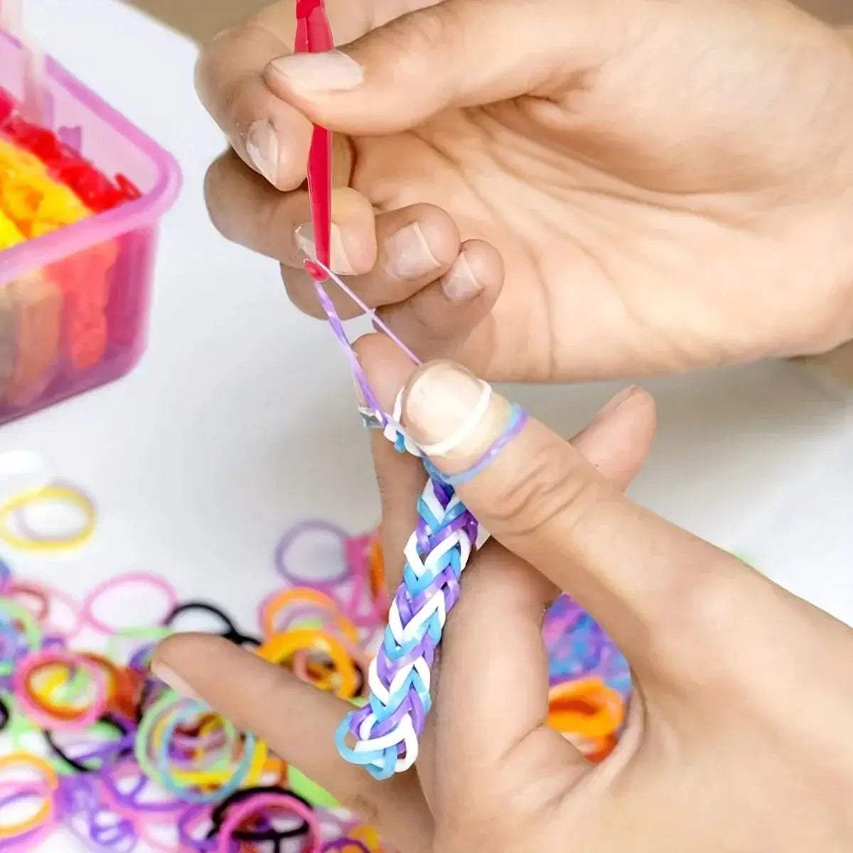 Rubber Band Loom Bracelet Kit Including 12 24 40 Bands - ToylandEU