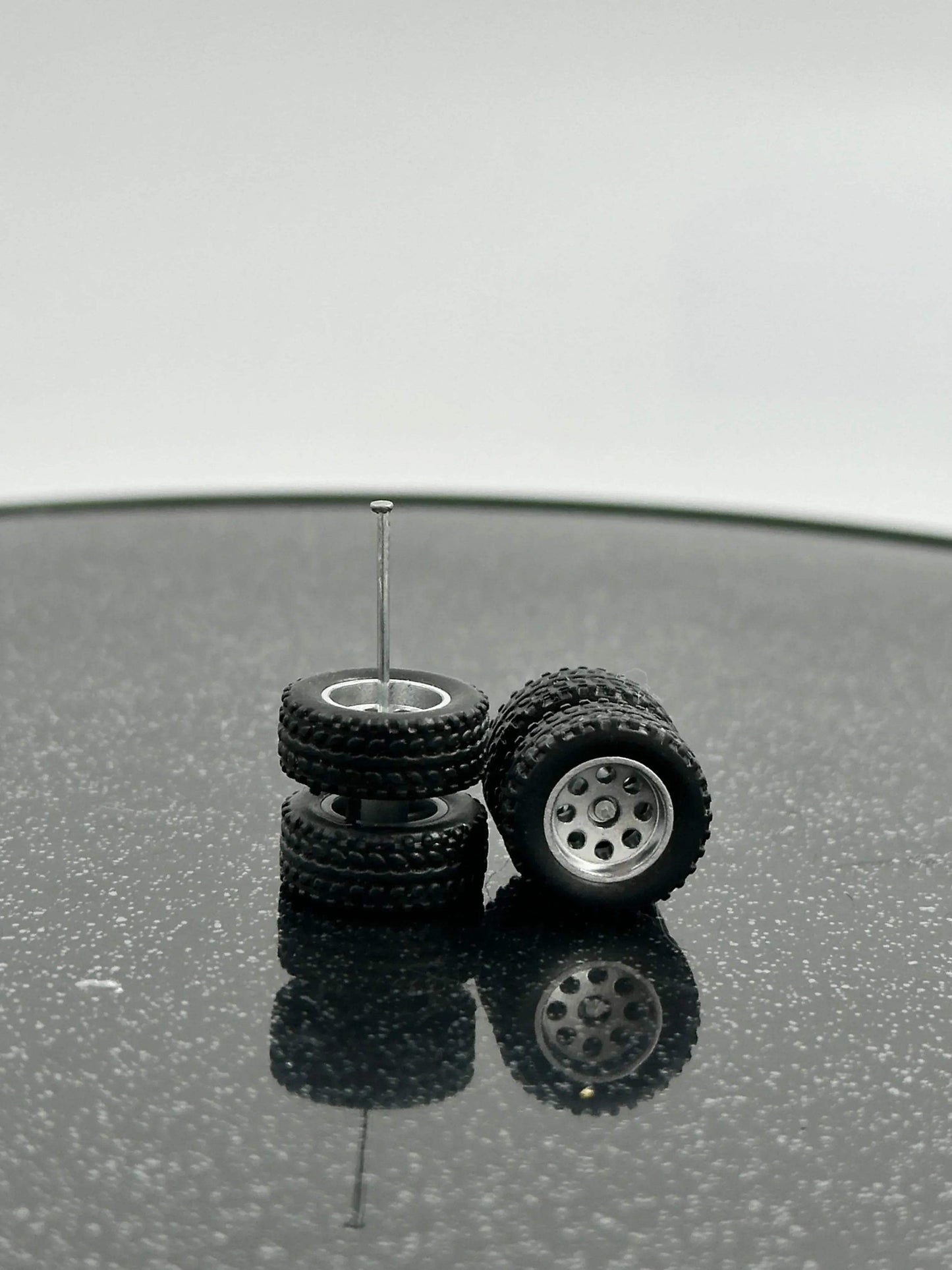 Realistic Drive Rubber Wheels for Diecast Cars One Sixty Four - ToylandEU
