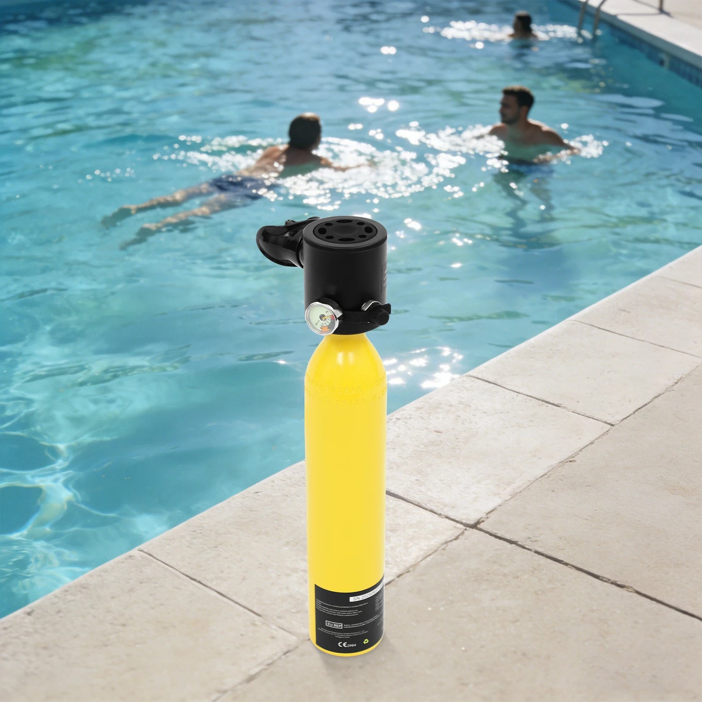 Mini Scuba Tank | 0.5L Capacity | Manual Pump Included | Emergency Backup Strap