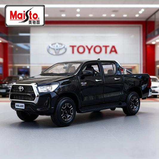 Maisto Toyota Hilux Pickup Truck | 1:27 Scale Diecast | Alloy Model
