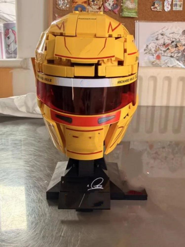 Building Bricks Set | 884pcs | Lewis Hamilton Helmet | Holiday Gift