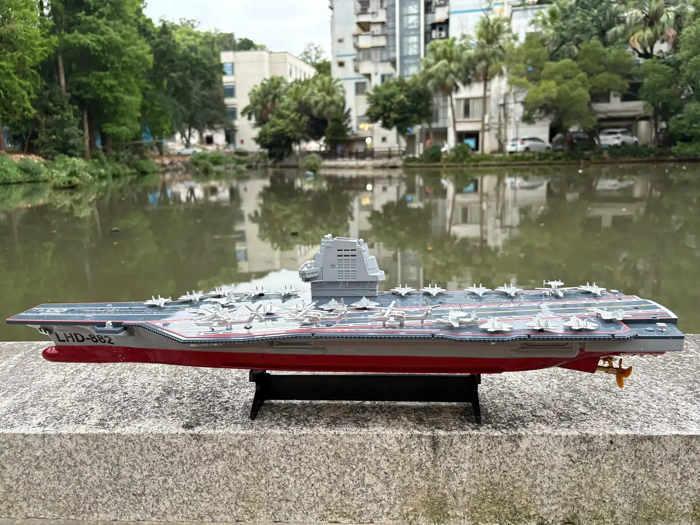 Remote control ship model ultra large 70CM simulation aircraft carrier remote control large military ship (dual control mode) - ToylandEU