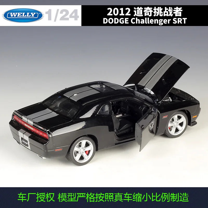 Diecast Model Car | 1:24 Scale | 2012 Dodge Challenger SRT | Welly