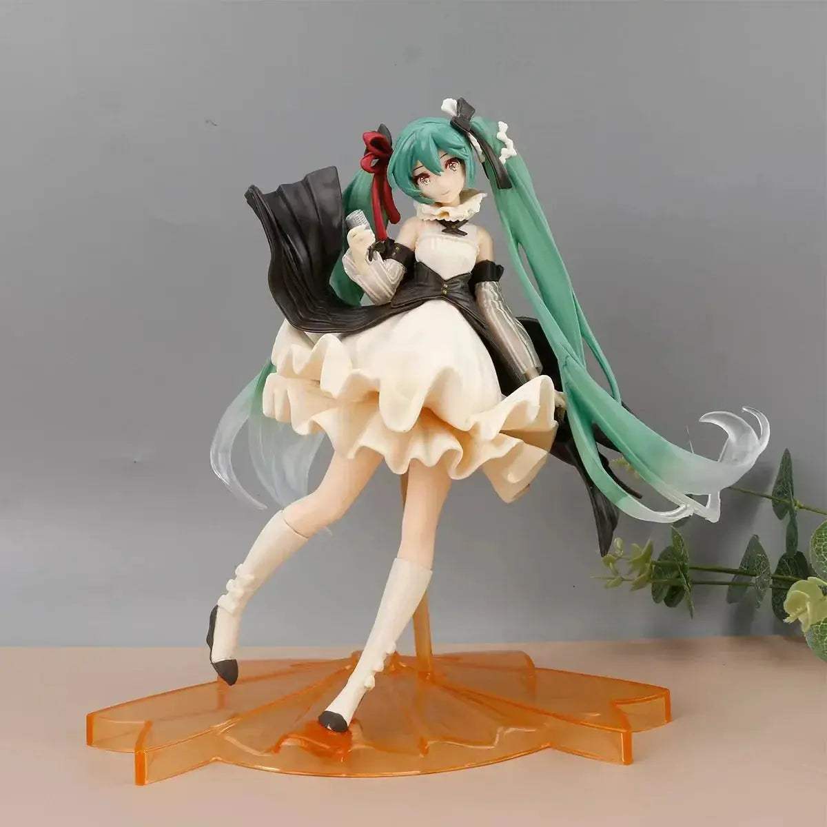 Hatsune Miku Anime Figure PVC Collectible Desk Decor For Fans - ToylandEU