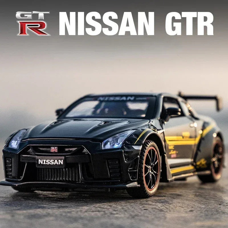 Nissan GTR R35 Diecast Car Model With Sound And Light - ToylandEU