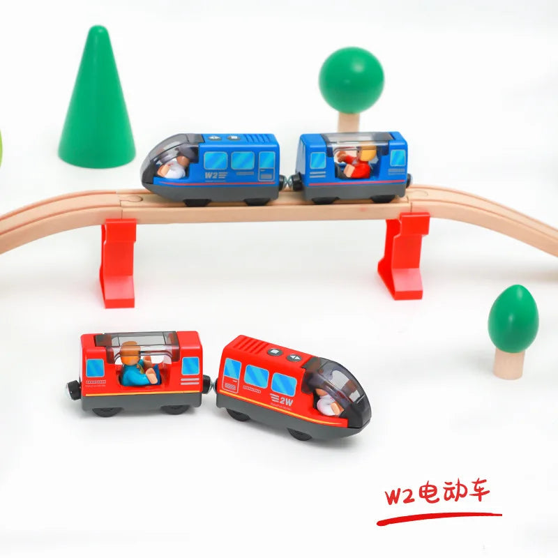 Children's Battery Operated Electric Train Set with Diecast Magnetic Locomotive - ToylandEU