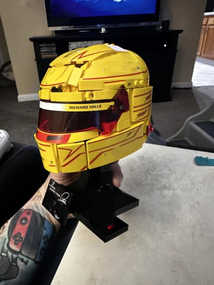 Building Bricks Set | 884pcs | Lewis Hamilton Helmet | Holiday Gift