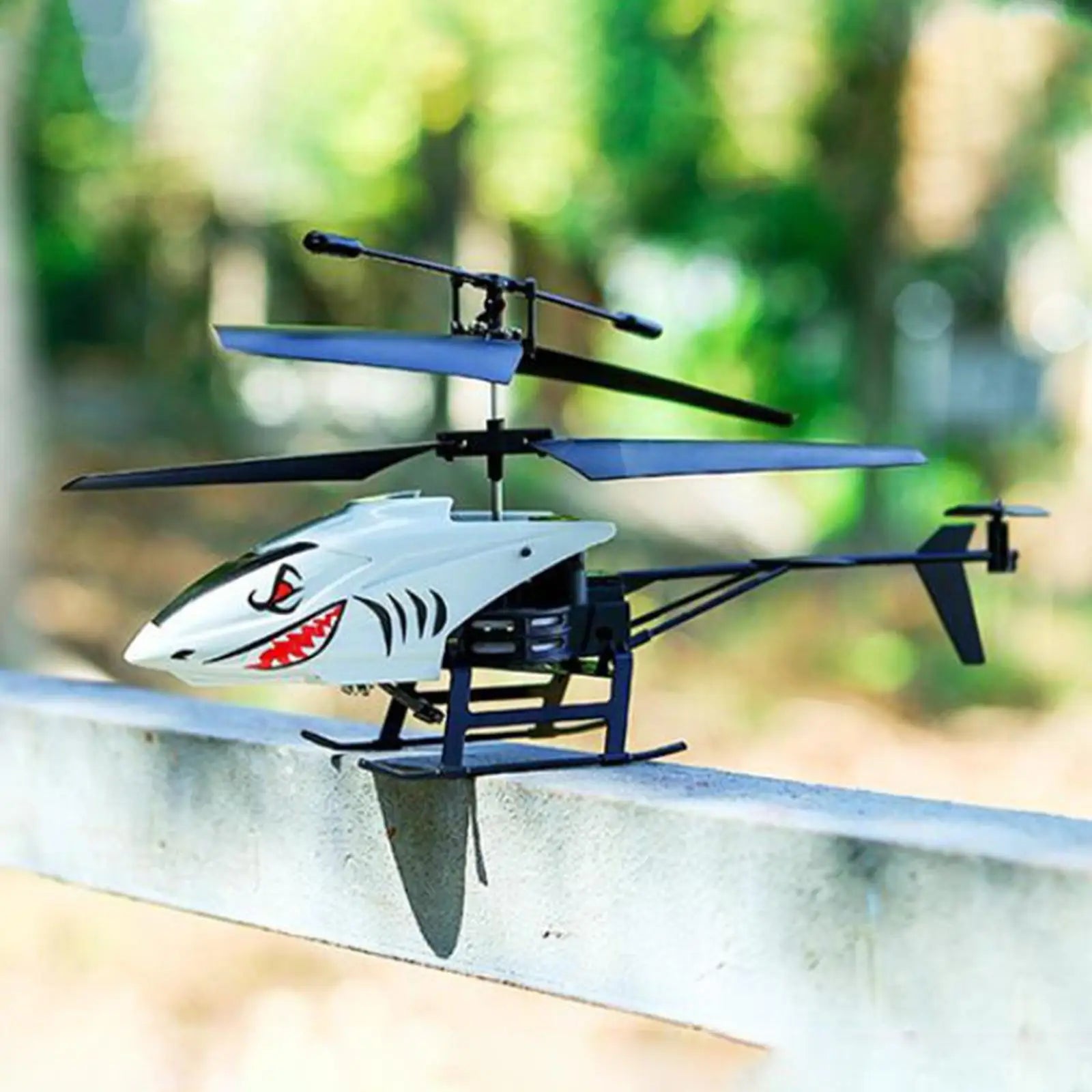 Anti-Collision RC Helicopter 2CH Battery Stability RC  for Kids Toyland EU