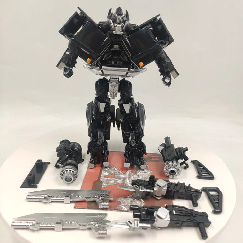 BAIWEI Ironhide TW-1026B 17cm High Transforming Figure ToylandEU.com Toyland EU