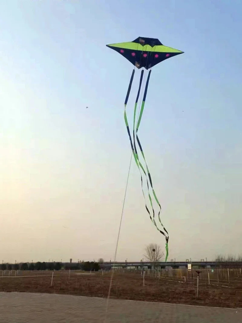 Large Foldable UFO Kite with Durable Ripstop Nylon Material - ToylandEU