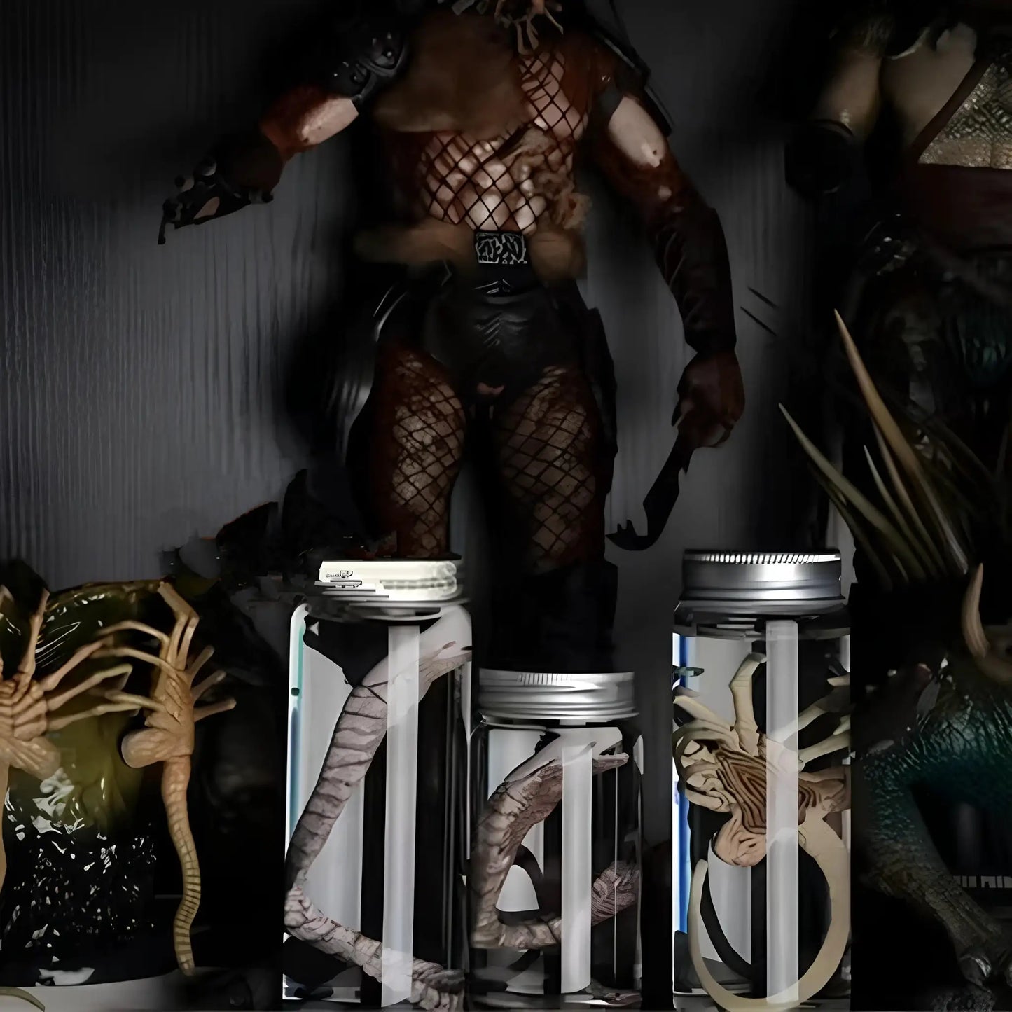 Alien Jar Xenomorph Specimen Facehugger Embryo Jar Movie Prop Replica - ToylandEU