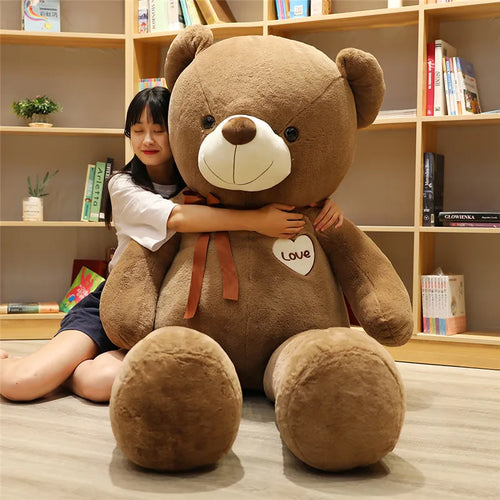 Cuddly Big Bear Plush Toy - Perfect Stuffed Animal Companion ToylandEU.com Toyland EU