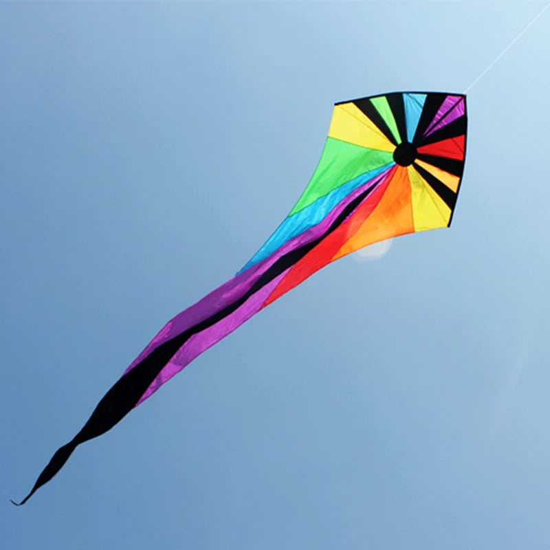 Delta Kite | 7m Wingspan | Handle and Line Included | Triangle Shape